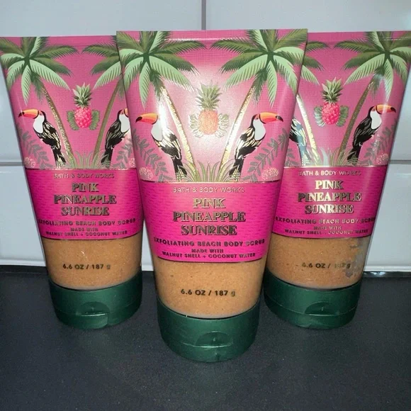 3 Pink Pineapple Sunrise Exfoliating Beach Body Scrub - Picture 2 of 4